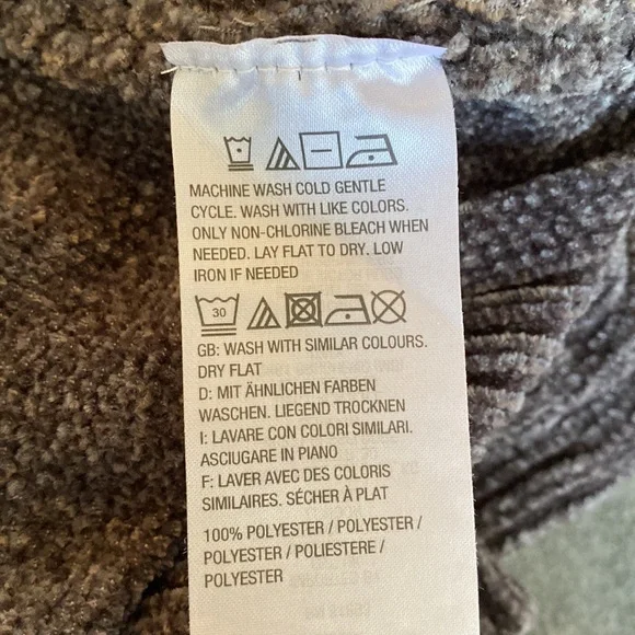 2 piece bundle- Isaac Mizrahi Cardigan Sweaters. Size XS. Grey/Teal. - Picture 10 of 11